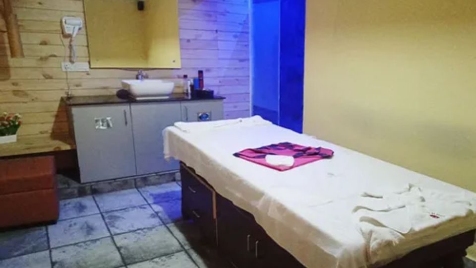 own-spa-manjimajra-chandigarh