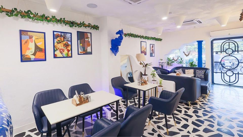 Mikanos Cafe Sector 38 Chandigarh.