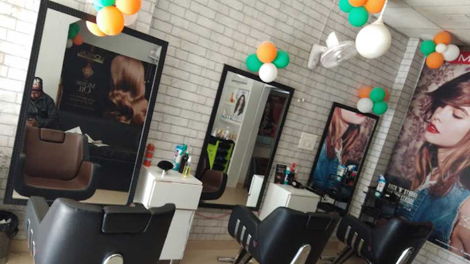 Zaheer Rizwan Hair Studio Unisex Salon Sector 47 GURGAON