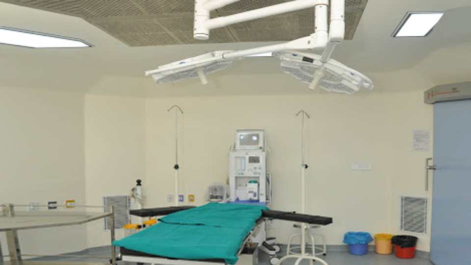 Dr. Atul Malhotra- ARV Health Care Center Sector-21 Chandigarh