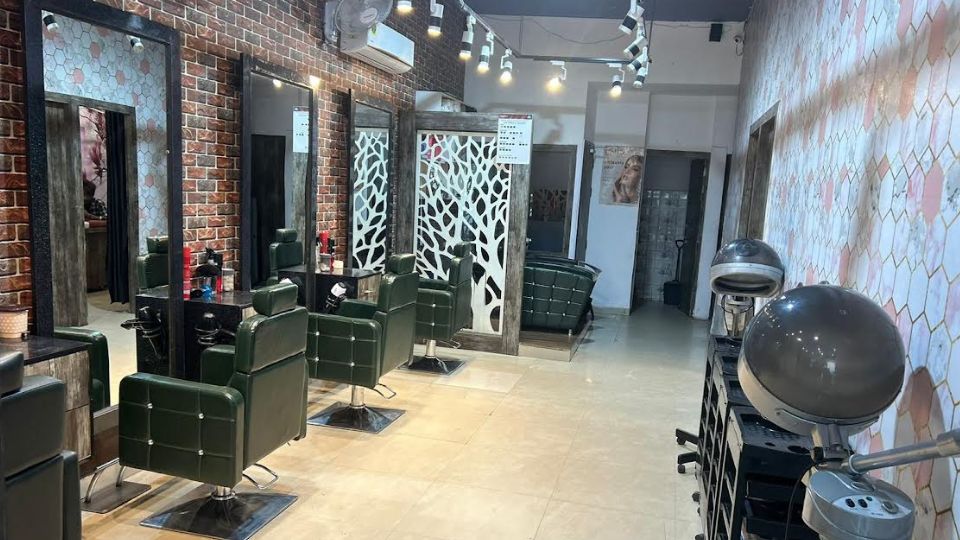 Stylette Professional Unisex Salon Swastik Vihar - Sector 5 Panchkula