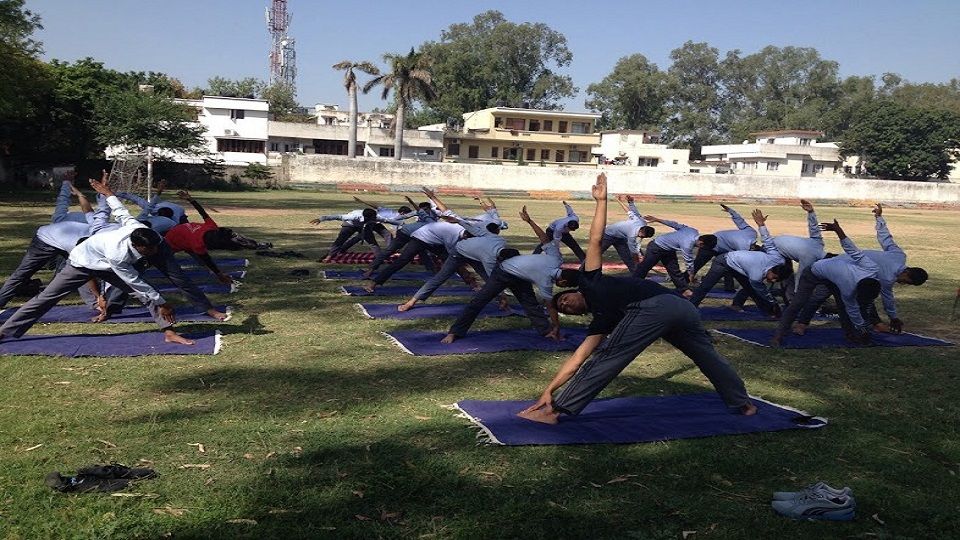 Dharamvir Yoga Fitness Classes Sector-28 Chandigarh