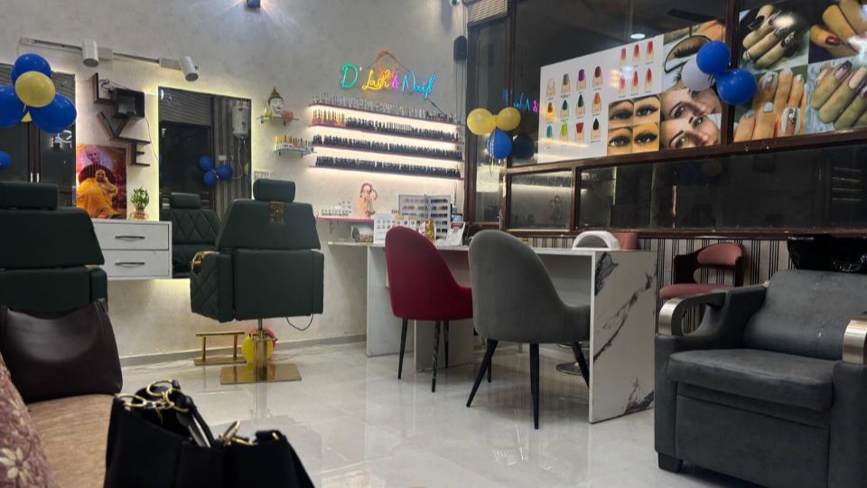 merchant-141752-5cee47384cde2