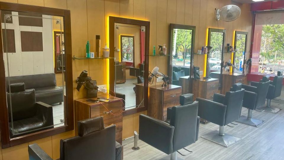 good-looks-salon-phase-5-mohali