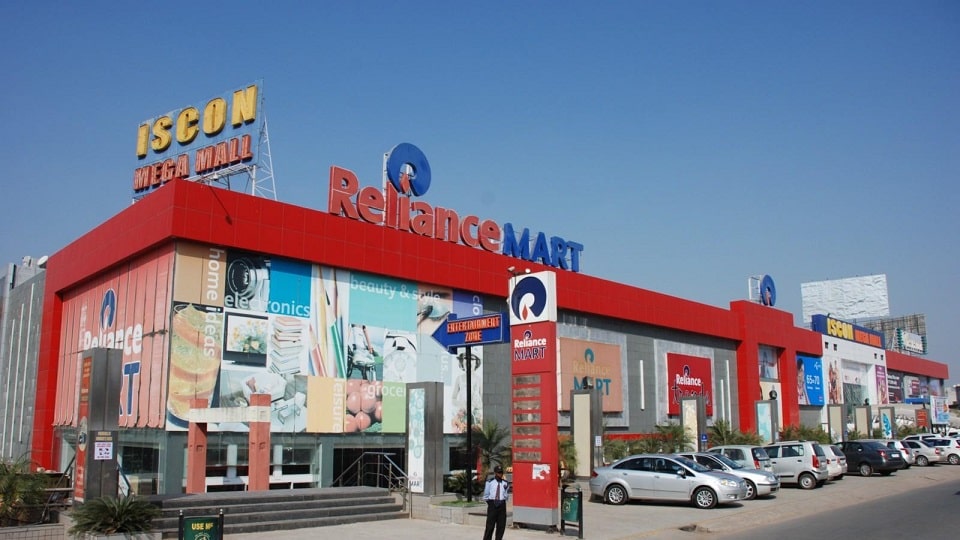 Iscon Mega Mall Bodakdev Ahmedabad