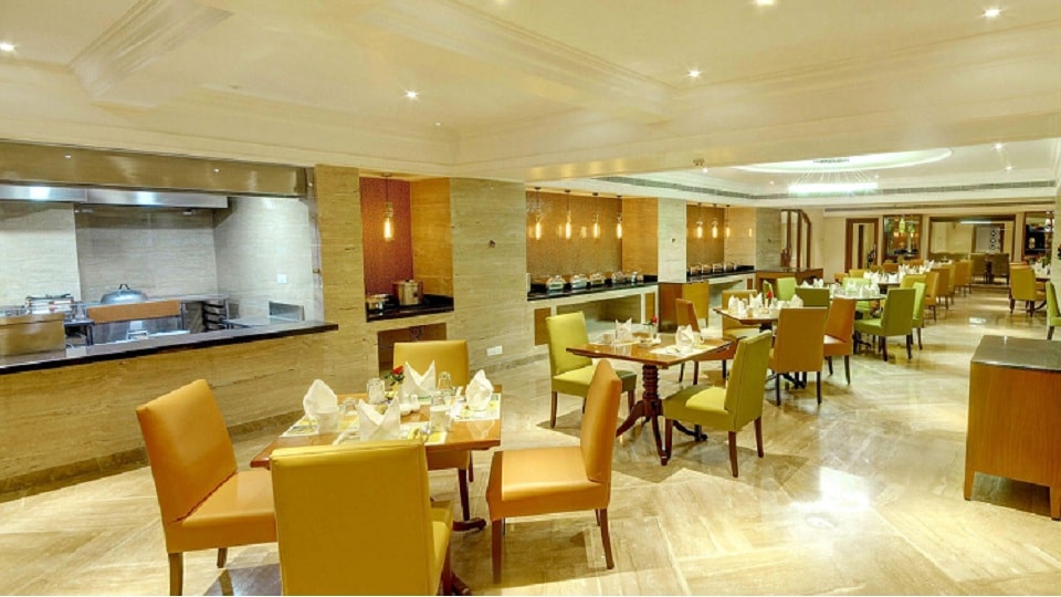 Riverfront Grill - Lemon Tree Hotel Navrangpura Ahmedabad
