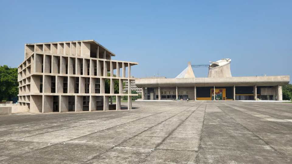 The Martyrs Memorial Sector-1 Chandigarh