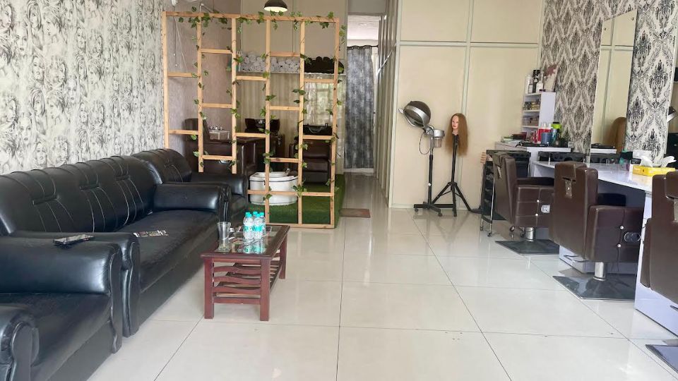 Hair Care Salon & Academy Peer Muchalla Zirakpur