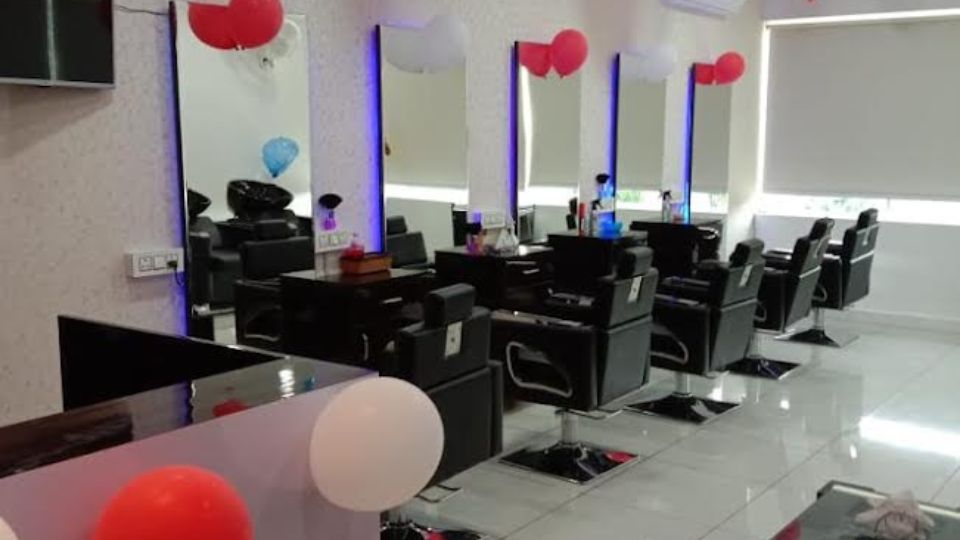 Hakim Ali Salon Sector-15 Panchkula