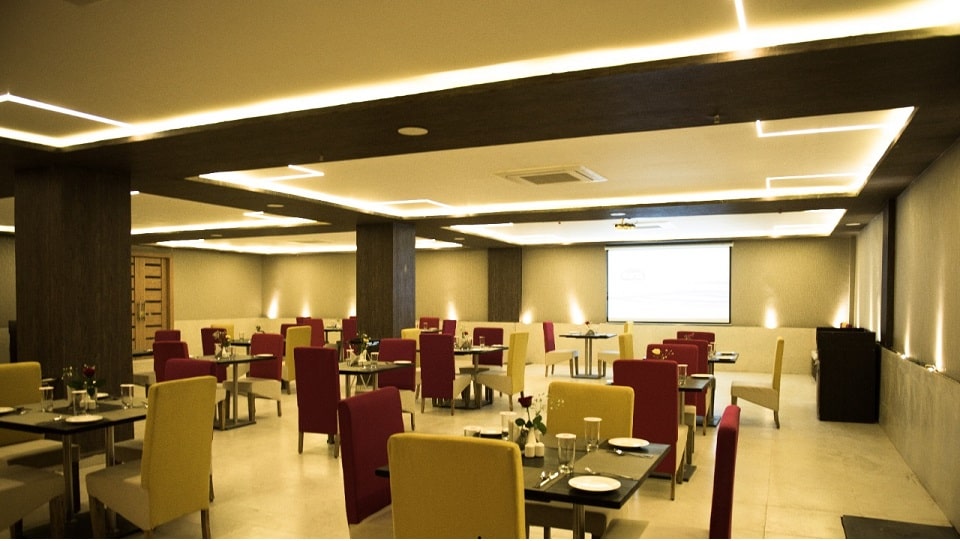 Desi Palette - Cosmopolitan Hotel Chhoti Gwaltoli Indore