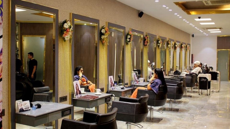 TressLounge Sector-8 Chandigarh