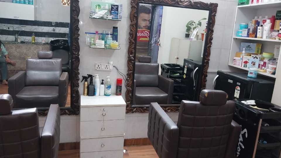 Glossy Unisex salon Sector 43 GURGAON