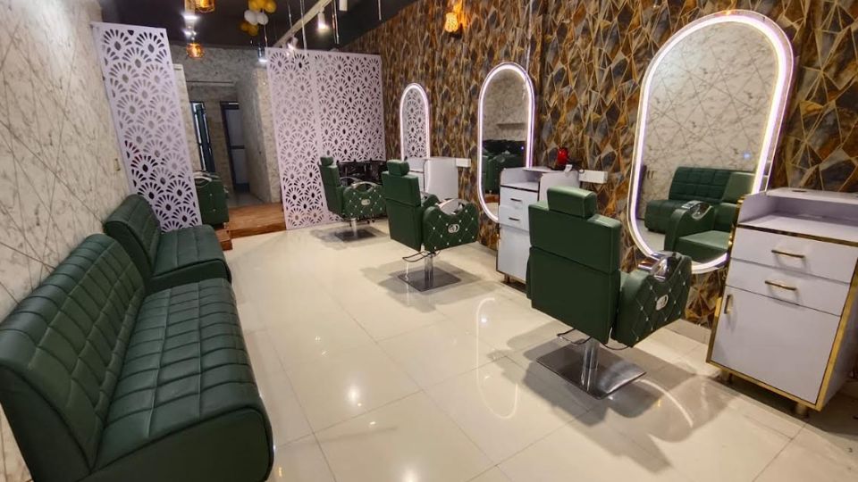 Empire Unisex Salon Sector 116 KHARAR