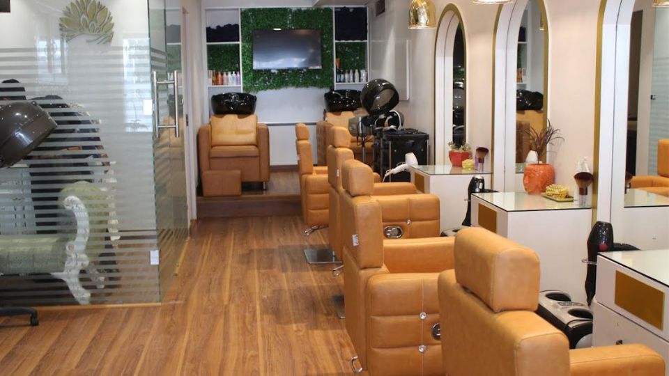 Kaya Glow Hair & Skin Makeover Studio & Salon - Zirakpur Dhakoli Zirakpur