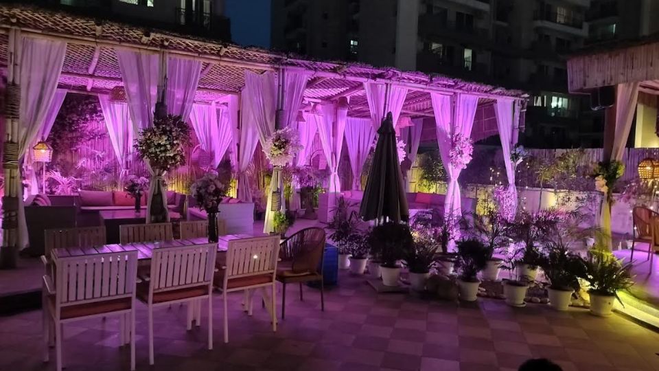 The Olive & Greens - Rooftop Cafe and Lounge SS Emporio Mall Zirakpur