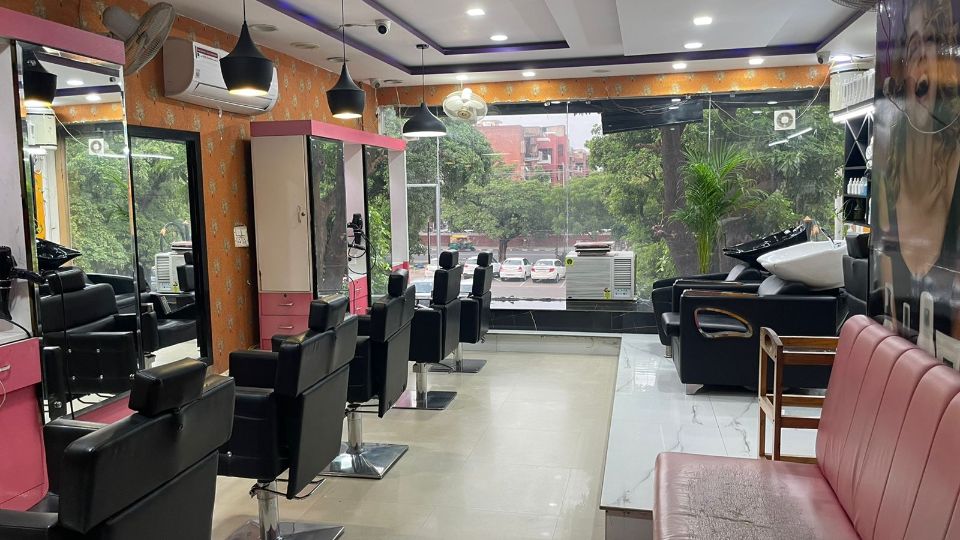 Riza Hair Master Salon Phase-10 Mohali