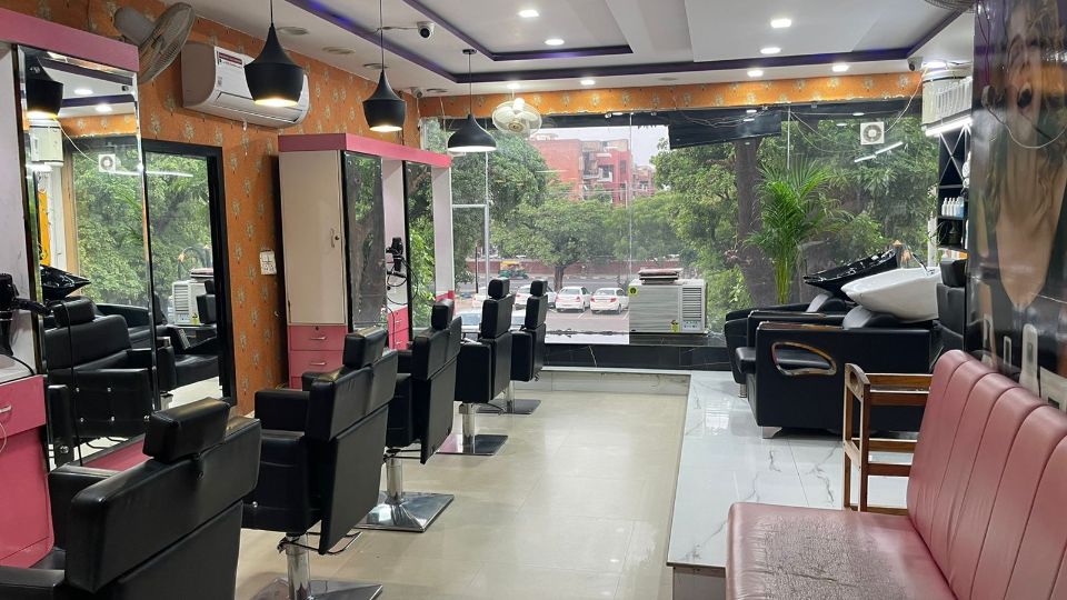 riza-hair-master-salon-phase-10-mohali