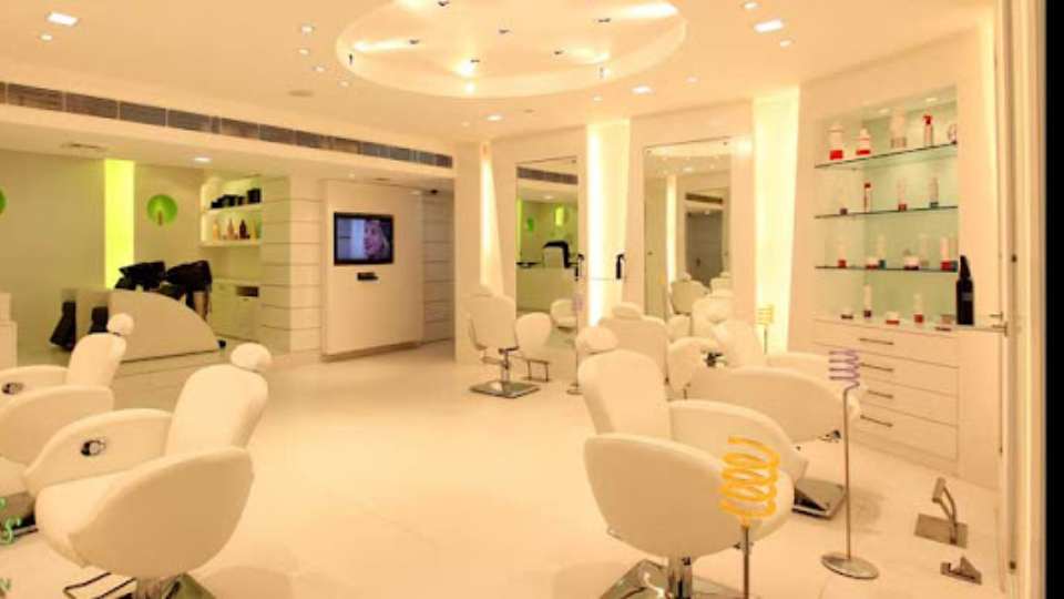 Figaro's Unisex Salon Punjabi Bagh New Delhi