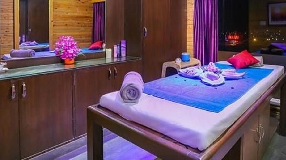 Zion Spa - Regenta Almeida chandigarh- zirakpur road Zirakpur