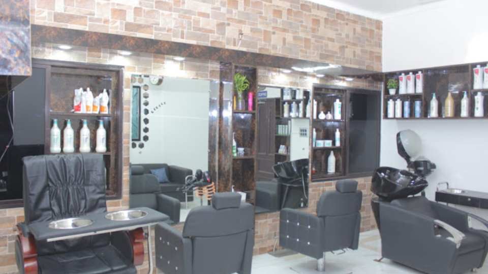 All About U Salon Sector 4 GURGAON