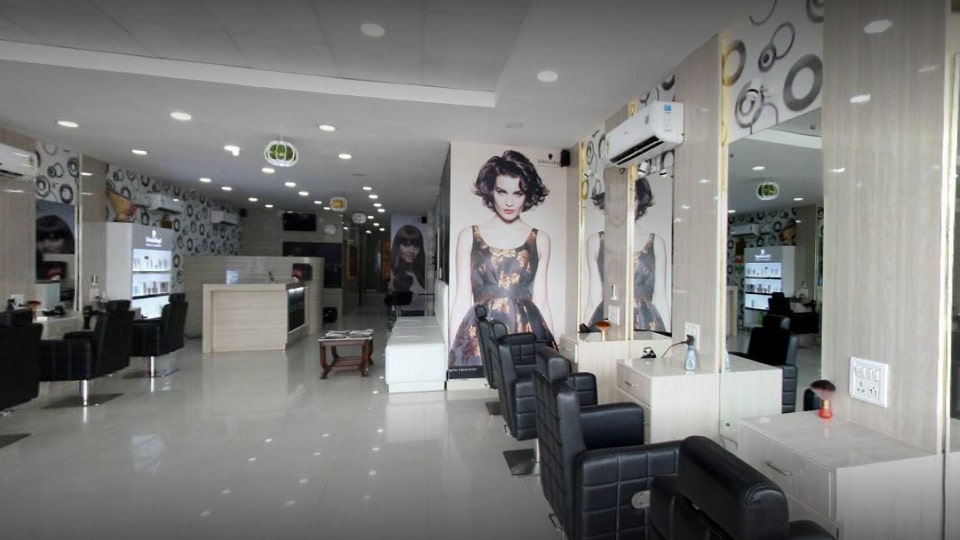 Glamzone Hair Salon Zirakpur Baltana Zirakpur