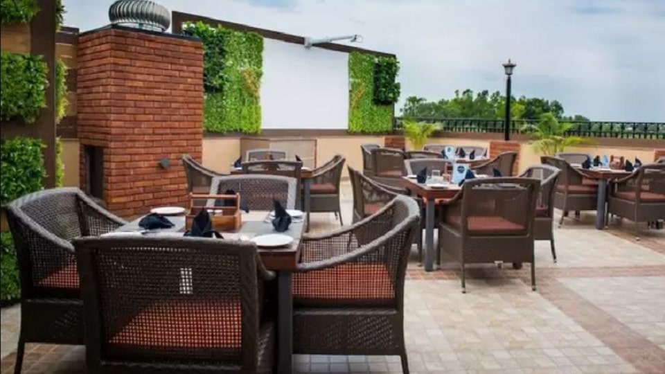 Sky Grill By Glades Hotel Phase-1 Mohali
