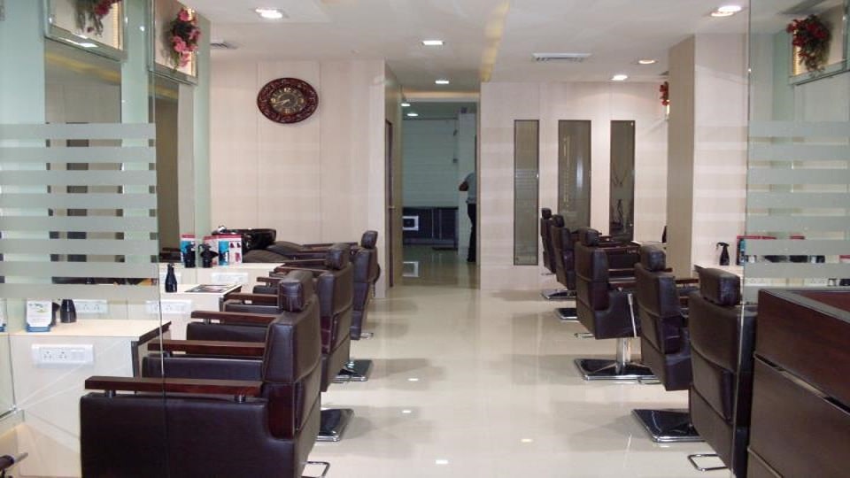 HAIR RAISERZ  Sector 61  Mohali Special Offers  Deals and Packages by  Sizzerz