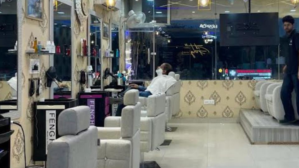 Blue Scissors Salon Sector-46 Chandigarh