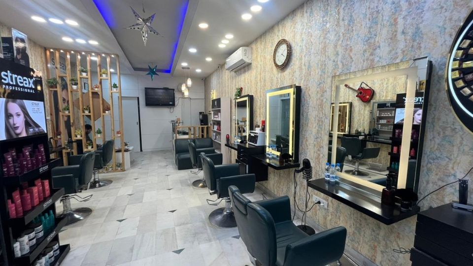 Bobby Hair Designers Sector-8 Panchkula