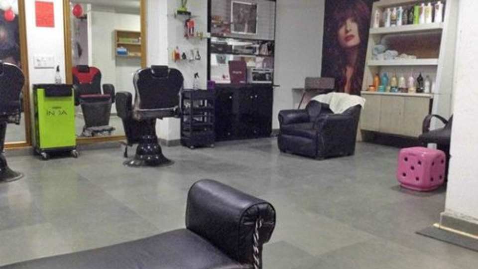 Vanya Professional Hair Salon Bhagwan Nagar New Delhi