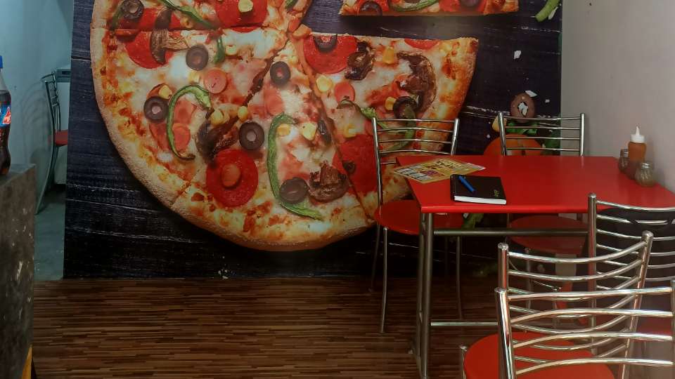 Canadian Pizzaria Tilak Nagar Delhi