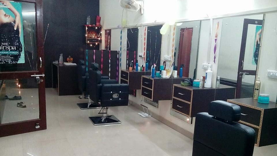 Hair Color Lounge Sector-20 Panchkula