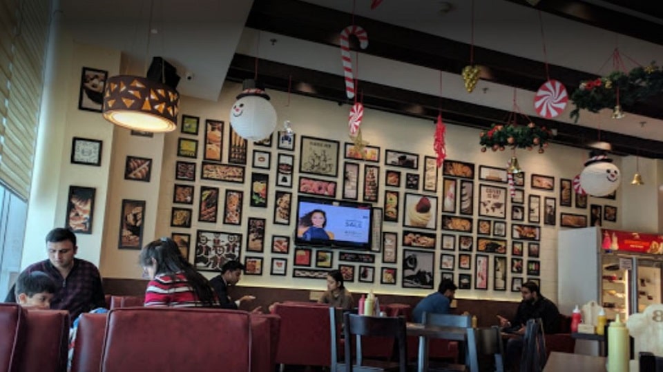 Nik Bakers Elante Mall