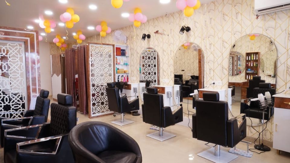 Blossom Makeup & Hair Studio VIP Road Zirakpur