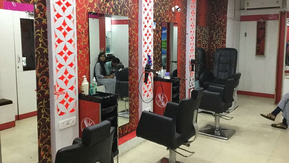 Anushri Women Beauty Lounge Sector-30 Chandigarh