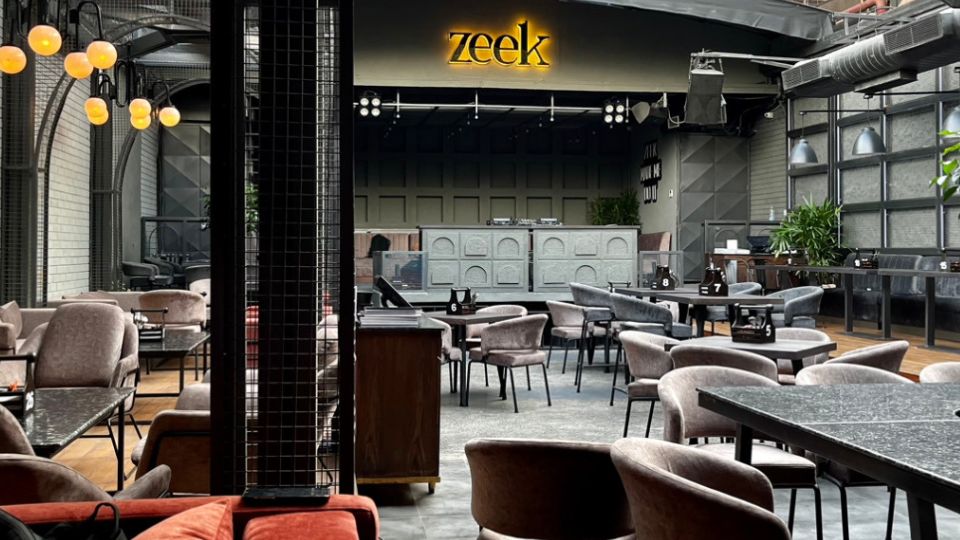 Zeek Chandigarh - Kitchen & Bar Sector-26 Chandigarh