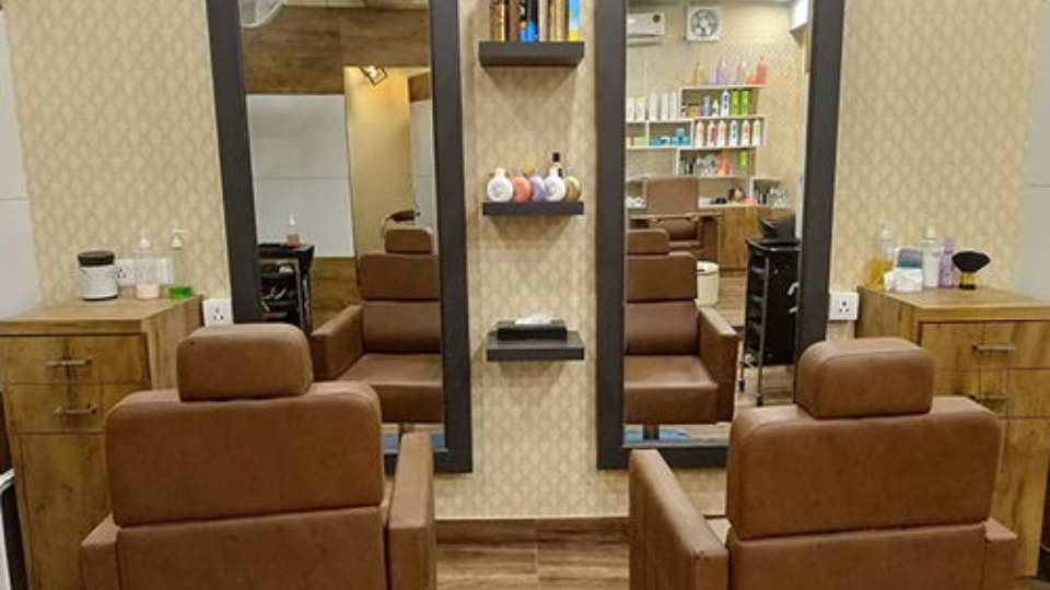 M+ Creation Salon Sector 56 GURGAON