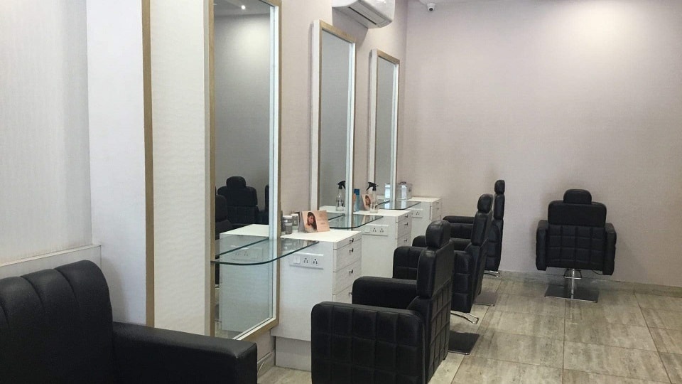 Men's Hair Cut At Master Ji - Beauty Salon Sector-8 Chandigarh