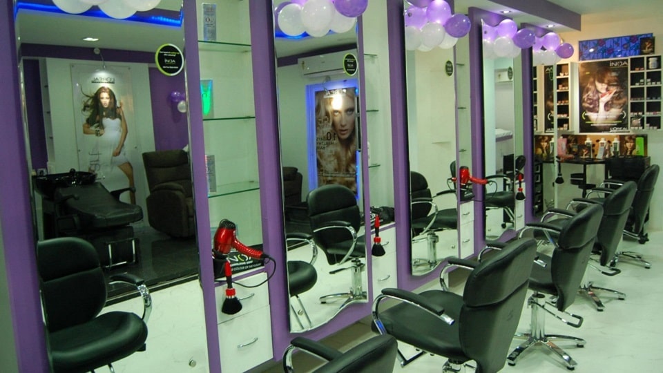 Wagles Unisex Salon Old Palasiya Indore