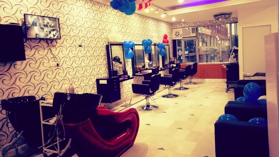 Bobby Hair Designers Sector-8 Panchkula