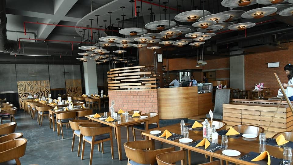 Silver Leaf Bistro Restaurant - Cama Hotel Thaltej Ahmedabad