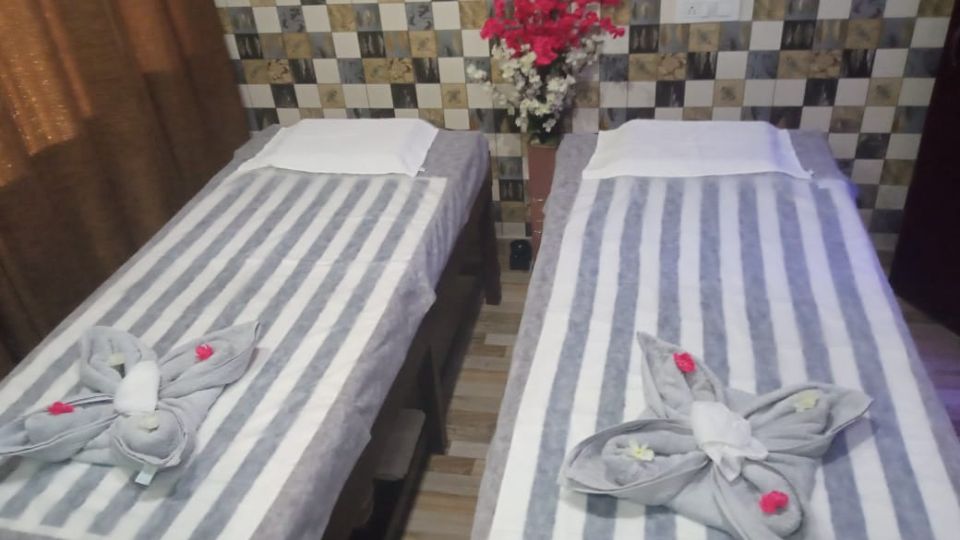 Y One Thai Spa Guru Nanak Enclave Zirakpur