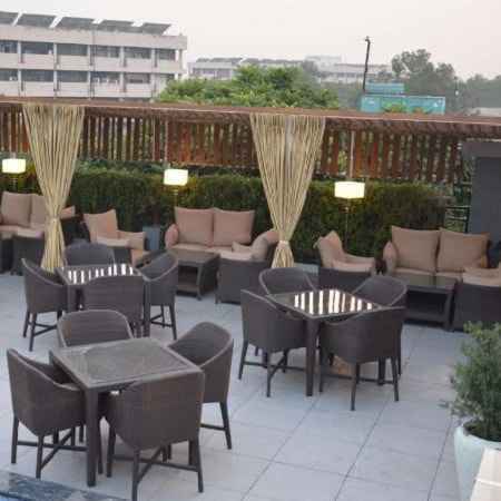 check out this rooftop restaurant in chandigarh for amazing times