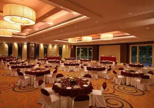 golden tulip panchkula new years eve