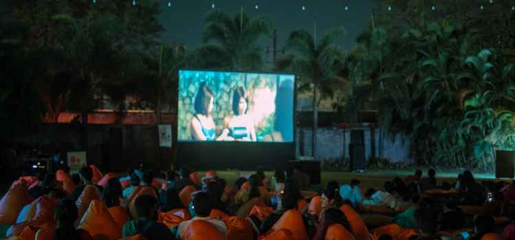 scc-open-air-cinema-the-proposal-welcomhotel-panchkula