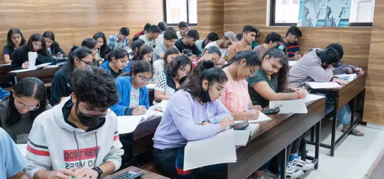 https://www.shoutlo.com/articles/best-coaching-centres-in-chandigarh