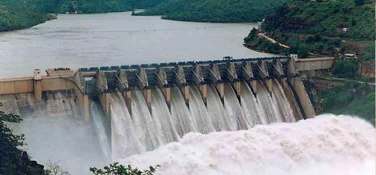 https://www.shoutlo.com/articles/best-dams-in-and-around-chandigarh