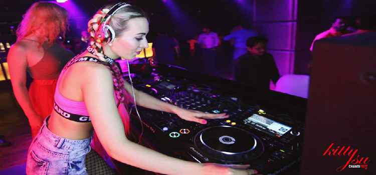 dj-pasha-live-kitty-su-chandigarh-30-june-2018