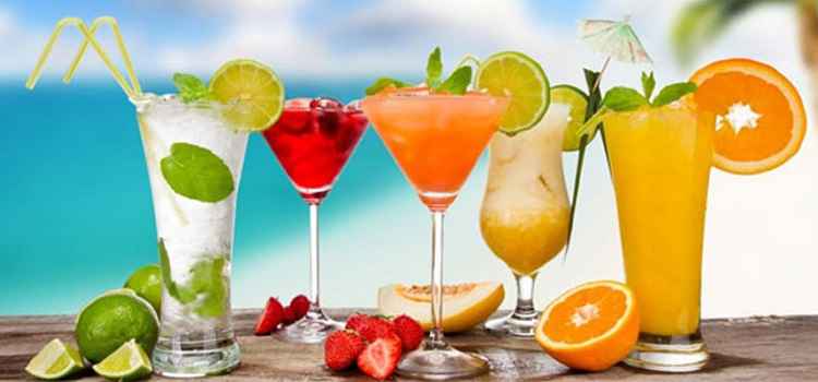 drinks-to-beat-the-summer-heat