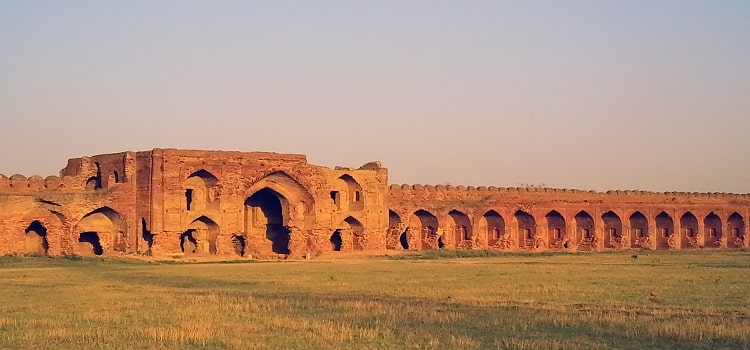 https://www.shoutlo.com/articles/forts-in-and-around-chandigarh